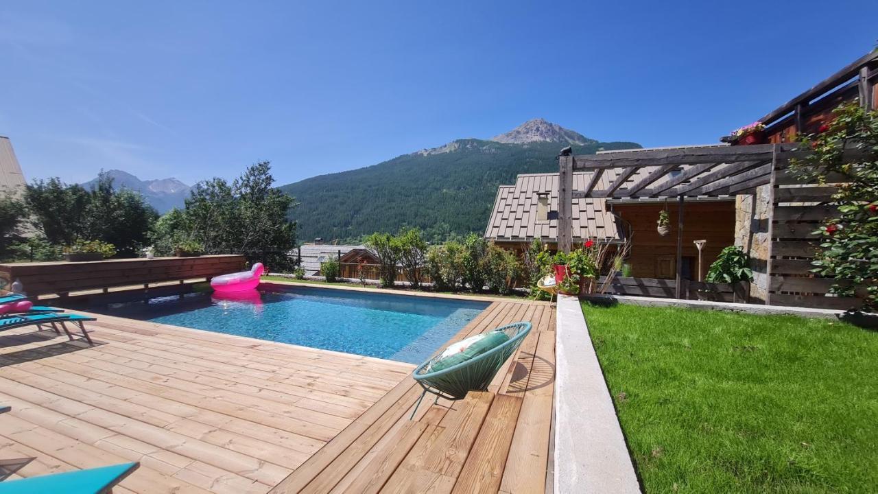 Chalet Serre Cambeou Piscine&Spa Saint-Chaffrey Exterior photo